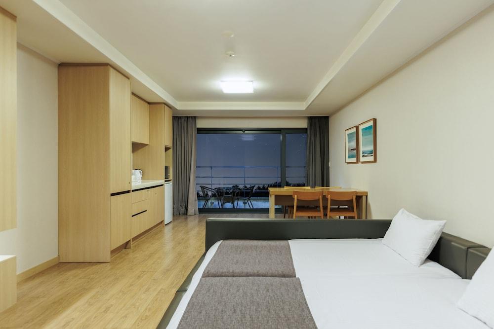 Luceville Seogwipo Exterior foto